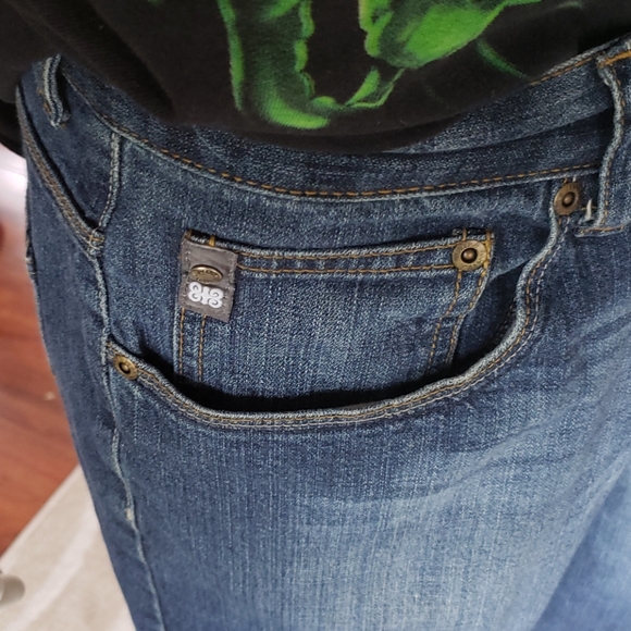 LL COOL J Demin shorts. - Picture 3 of 6